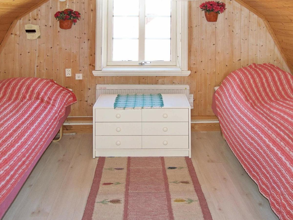 5 Person Holiday Home In Str Mstad Strömstad Стая снимка