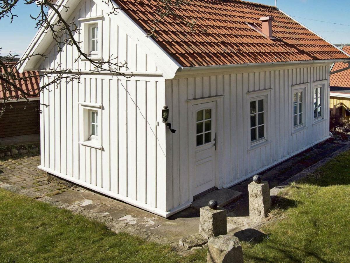 5 Person Holiday Home In Str Mstad Strömstad Екстериор снимка